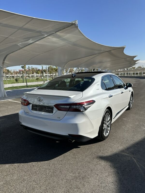 Toyota Camry 2018 - 510 000 TMT - 10 мкр - img 3