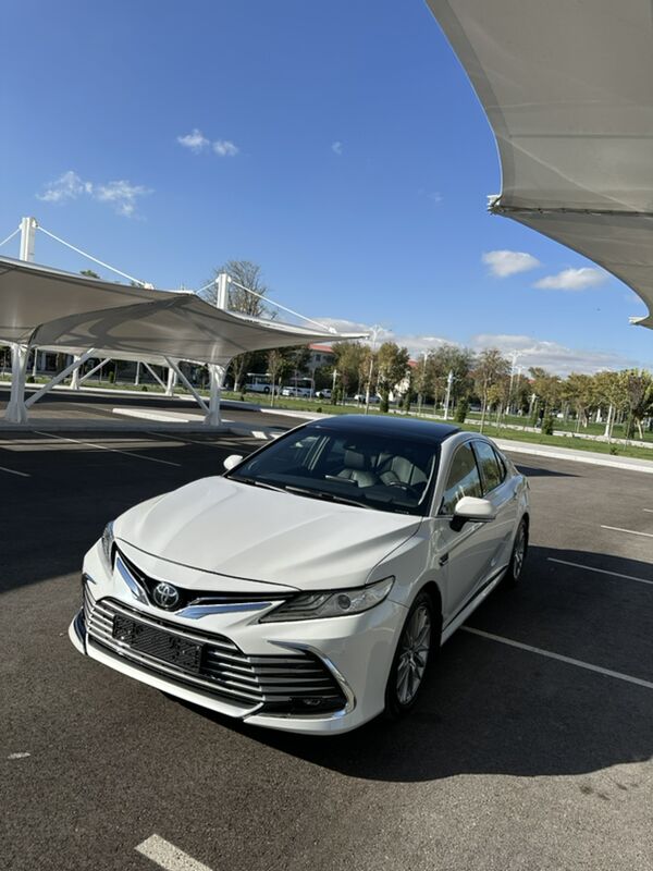 Toyota Camry 2018 - 510 000 TMT - 10 мкр - img 5