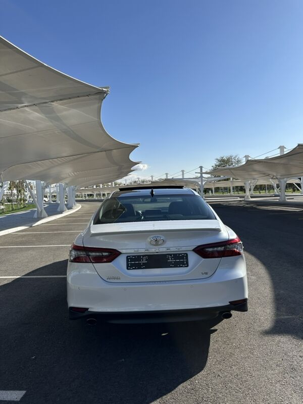 Toyota Camry 2018 - 510 000 TMT - 10 мкр - img 2