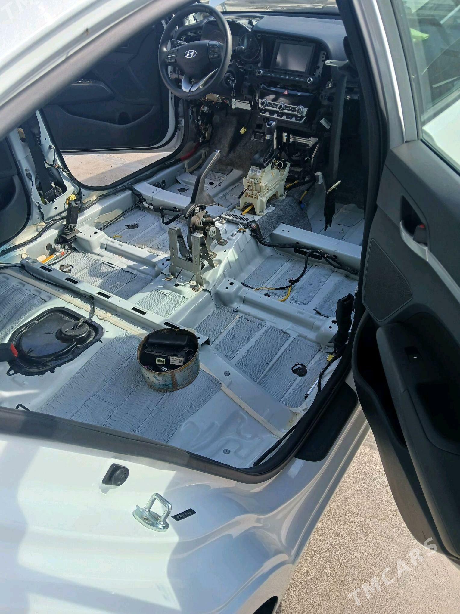 Hyundai Elantra 2020 - 230 000 TMT - Ашхабад - img 3