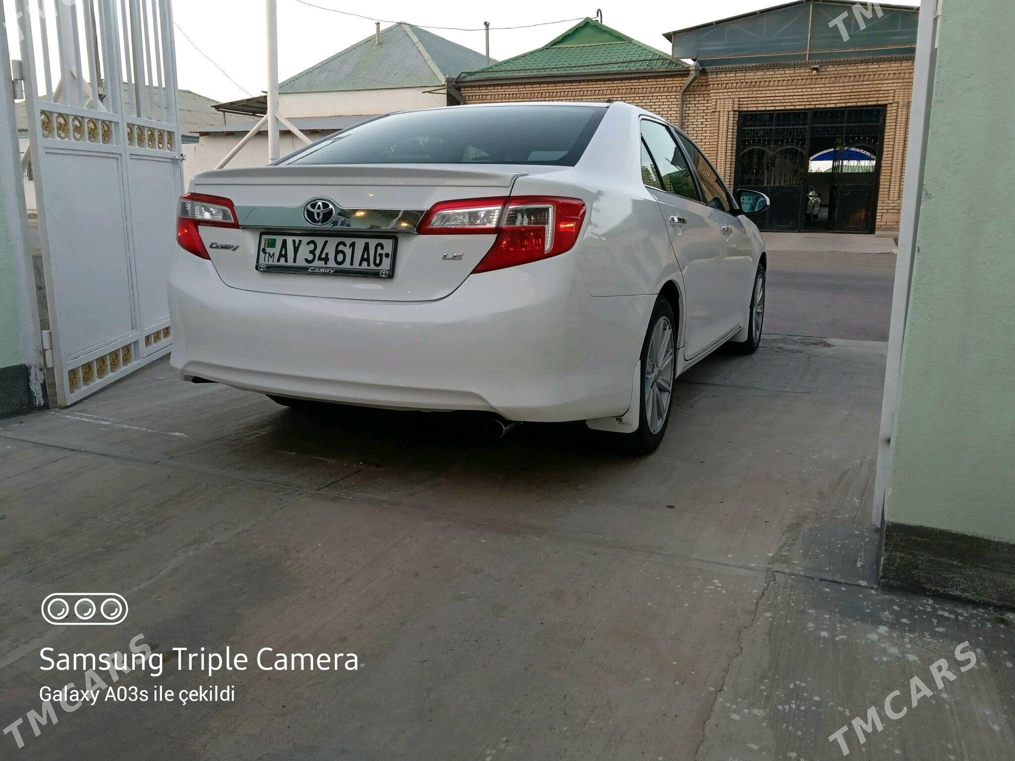 Toyota Camry 2012 - 220 000 TMT - Gökje - img 2