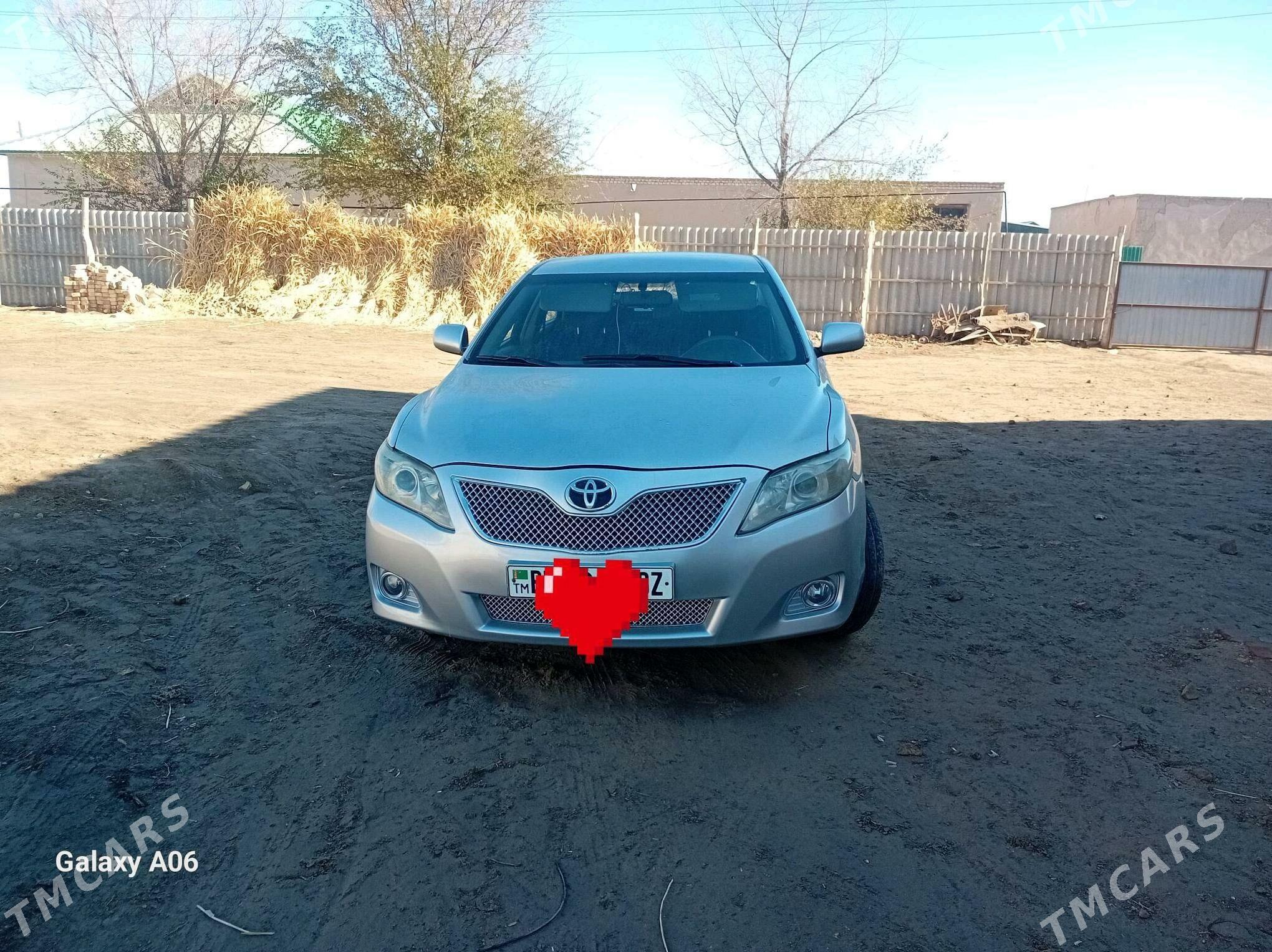 Toyota Camry 2010 - 150 000 TMT - Köneürgenç - img 4