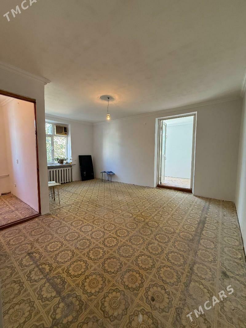 Amatly 2 mkr 2 etaž 1 kom - Ашхабад - img 1