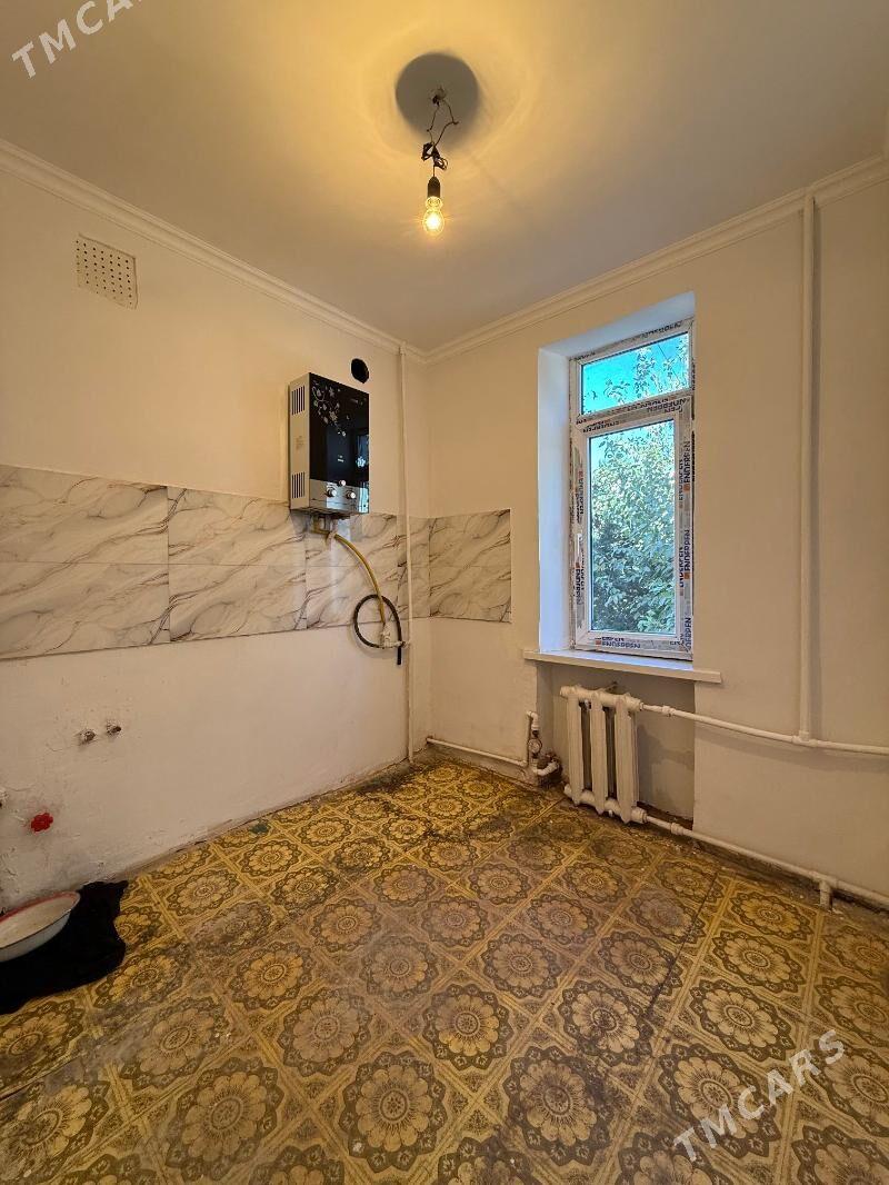 Amatly 2 mkr 2 etaž 1 kom - Ашхабад - img 3