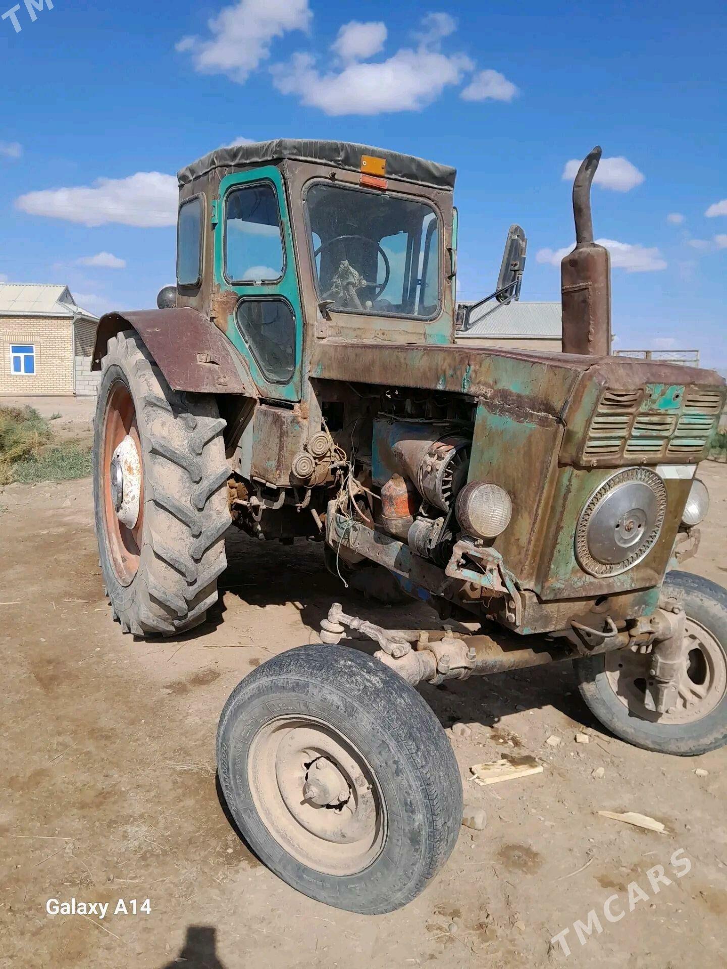 MTZ T-28 1980 - 32 000 TMT - Серахс - img 3
