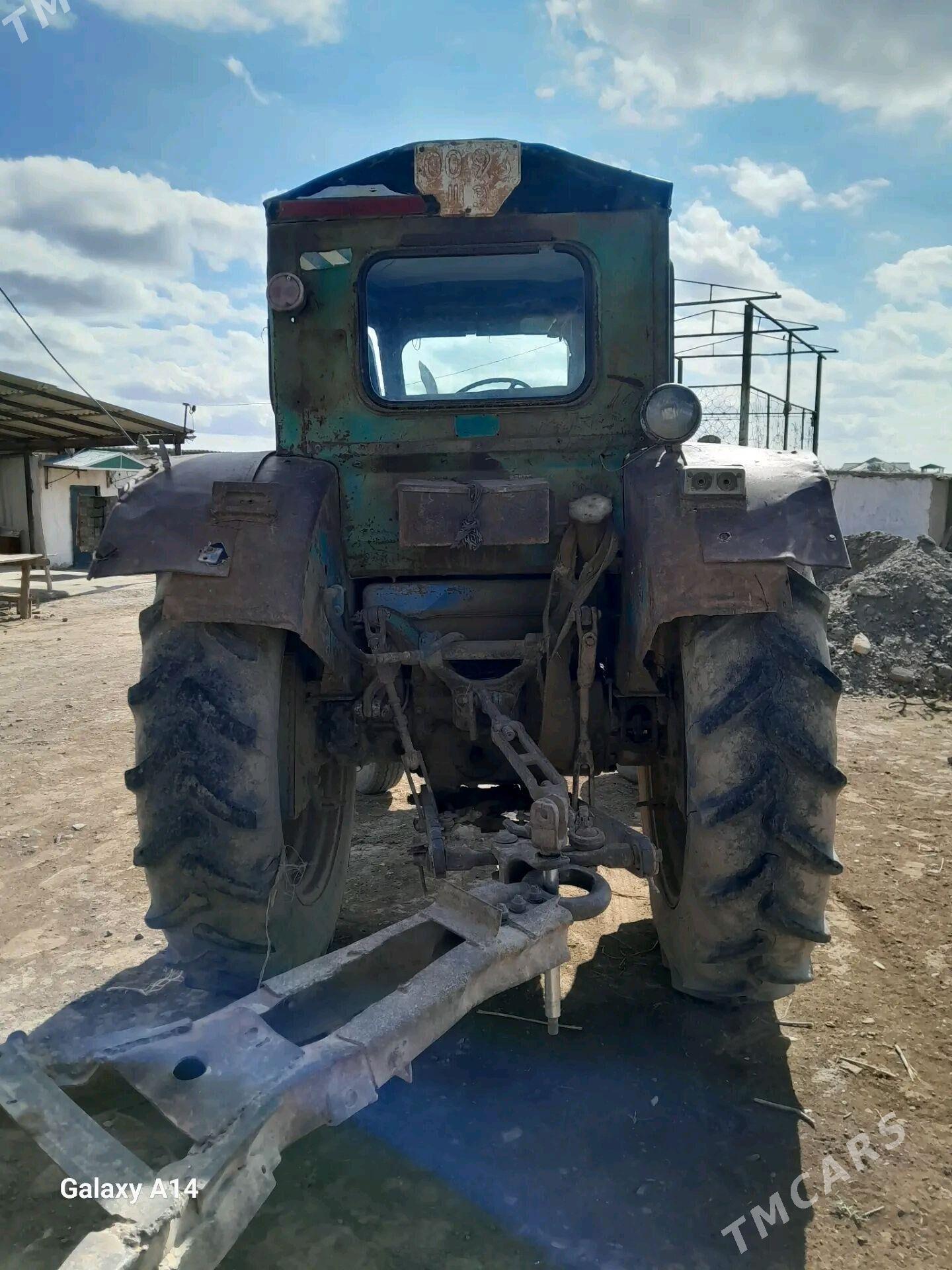 MTZ T-28 1980 - 32 000 TMT - Серахс - img 2