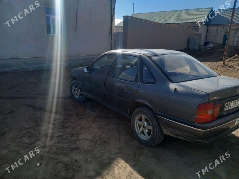 Opel Vectra 1990 - 23 000 TMT - Гурбансолтан Едже - img 2