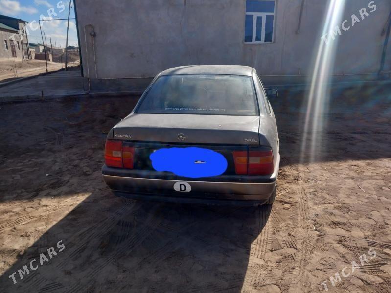 Opel Vectra 1990 - 23 000 TMT - Гурбансолтан Едже - img 3