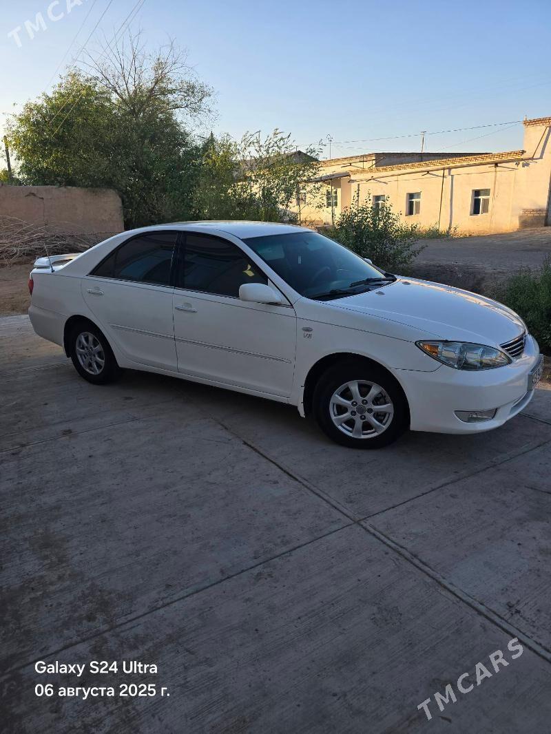 Toyota Camry 2004 - 160 000 TMT - Köneürgenç - img 3