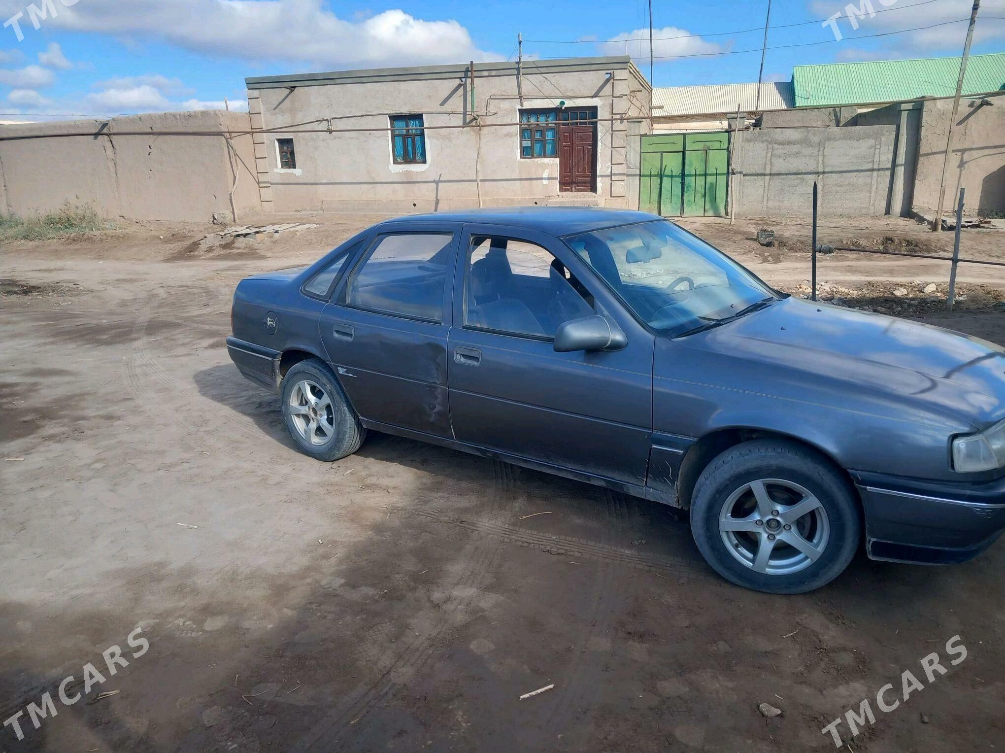 Opel Vectra 1990 - 23 000 TMT - Гурбансолтан Едже - img 5
