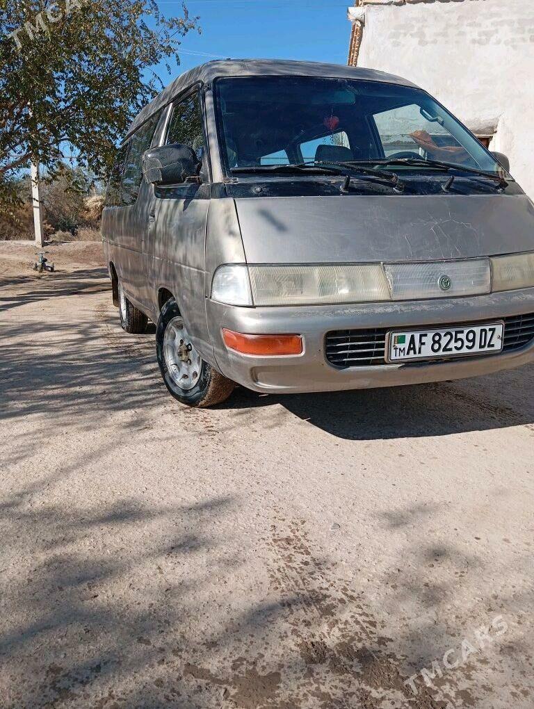 Toyota Town Ace 1995 - 25 000 TMT - Boldumsaz - img 1