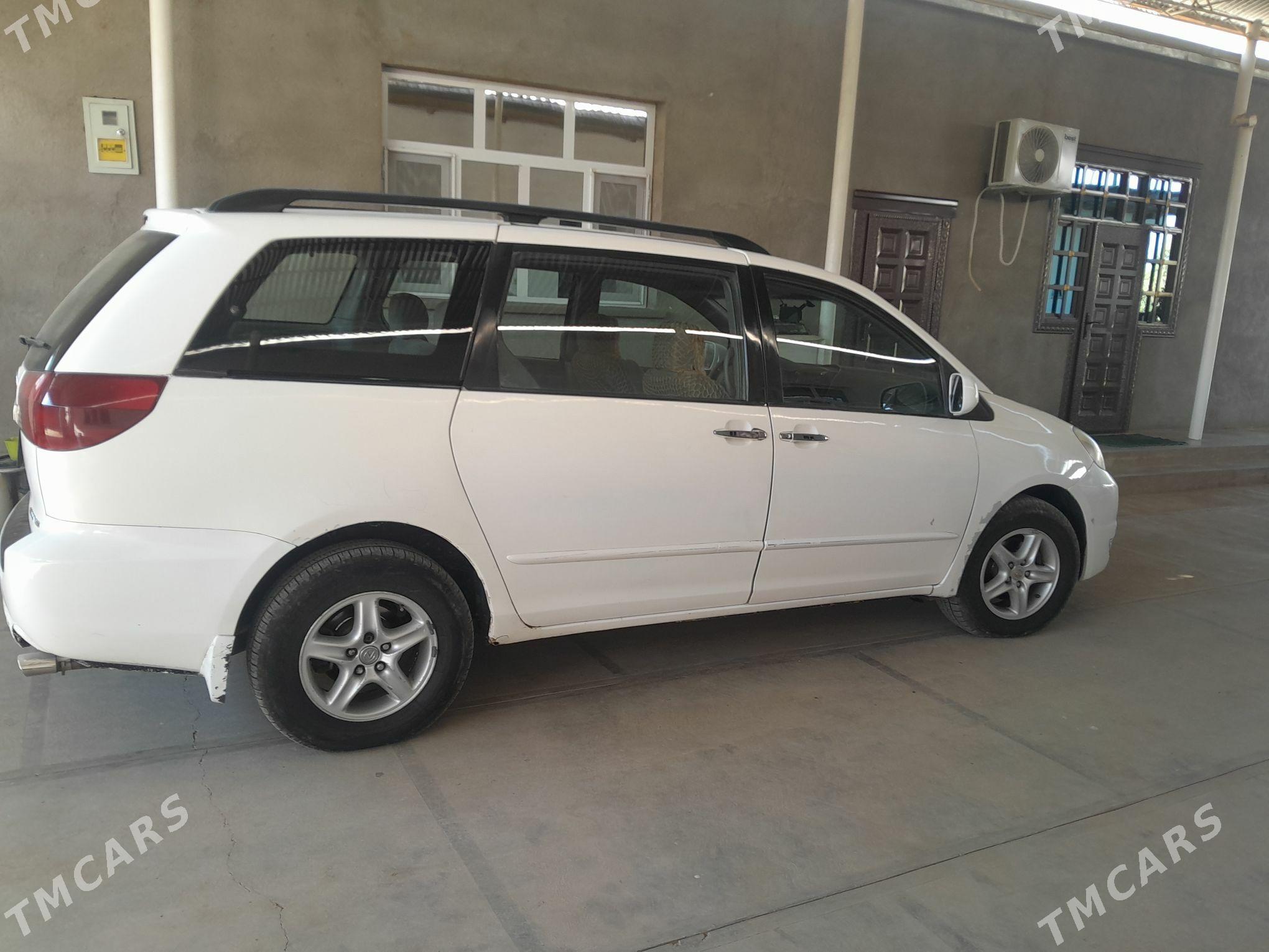 Toyota Sienna 2005 - 170 000 TMT - Tagtabazar - img 2