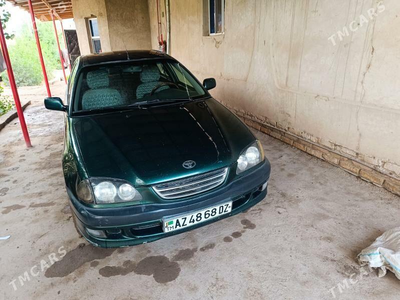 Toyota Avensis 1998 - 75 000 TMT - Акдепе - img 1
