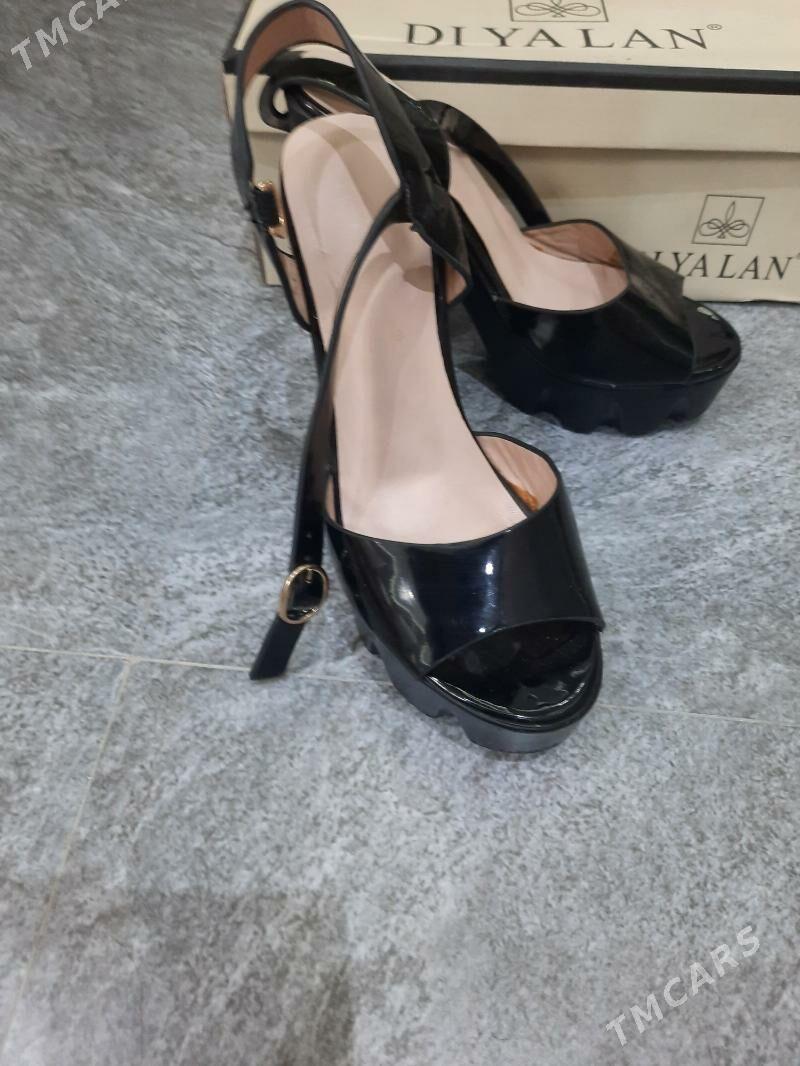 Босоножки - 9 мкр - img 4