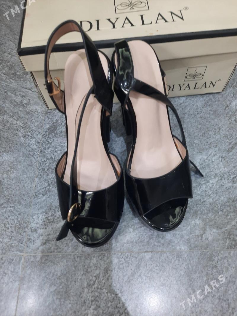 Босоножки - 9 мкр - img 2