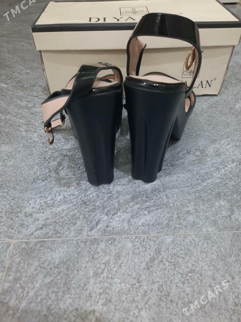 Босоножки - 9 мкр - img 3