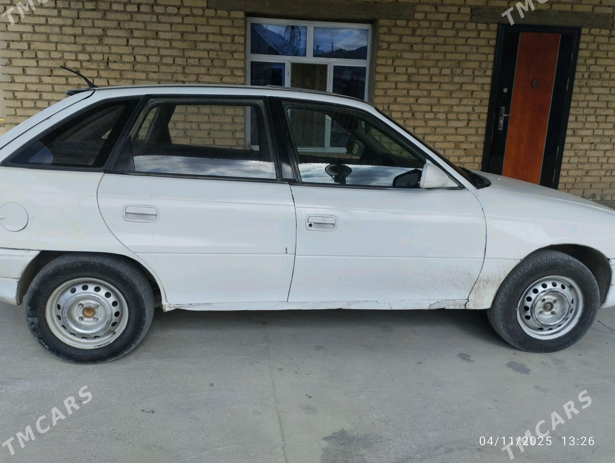 Opel Astra 1992 - 18 000 TMT - Ak bugdaý etraby - img 2
