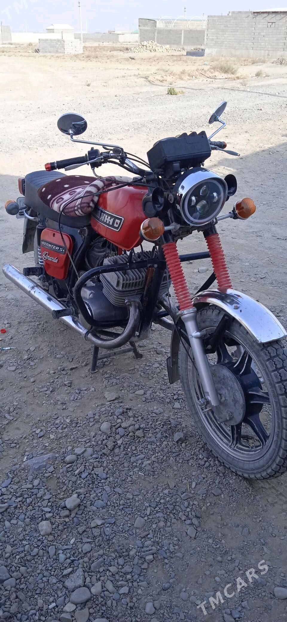 Iž Ýupiter 1987 - 15 000 TMT - Бахарден - img 1