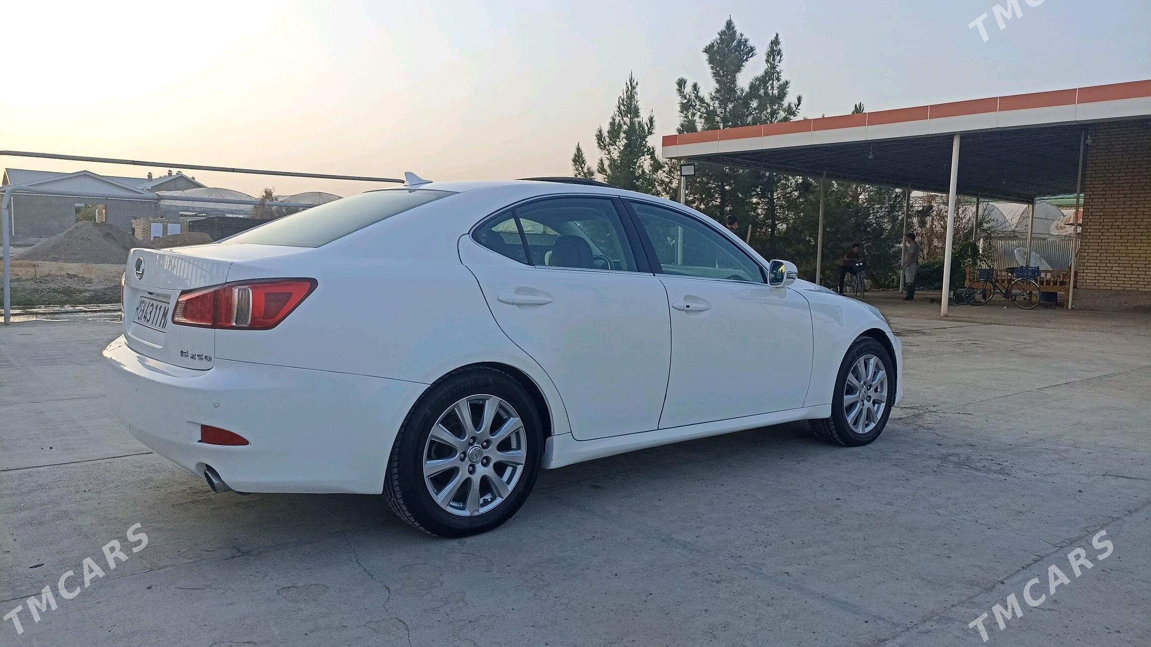 Lexus IS 250 2011 - 160 000 TMT - Garagum etraby - img 2