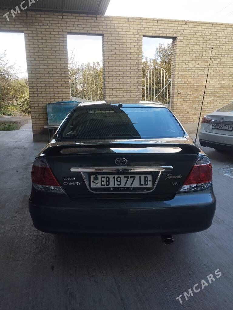 Toyota Camry 2003 - 220 000 TMT - Çärjew - img 3