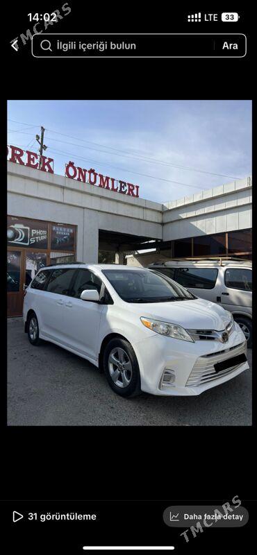Toyota Sienna 2018 - 400 000 TMT - Мары - img 3
