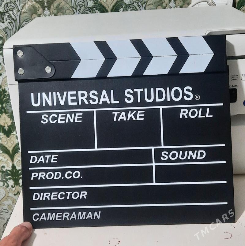 UNIVERSAL STUDIO - Parahat 3 - img 1