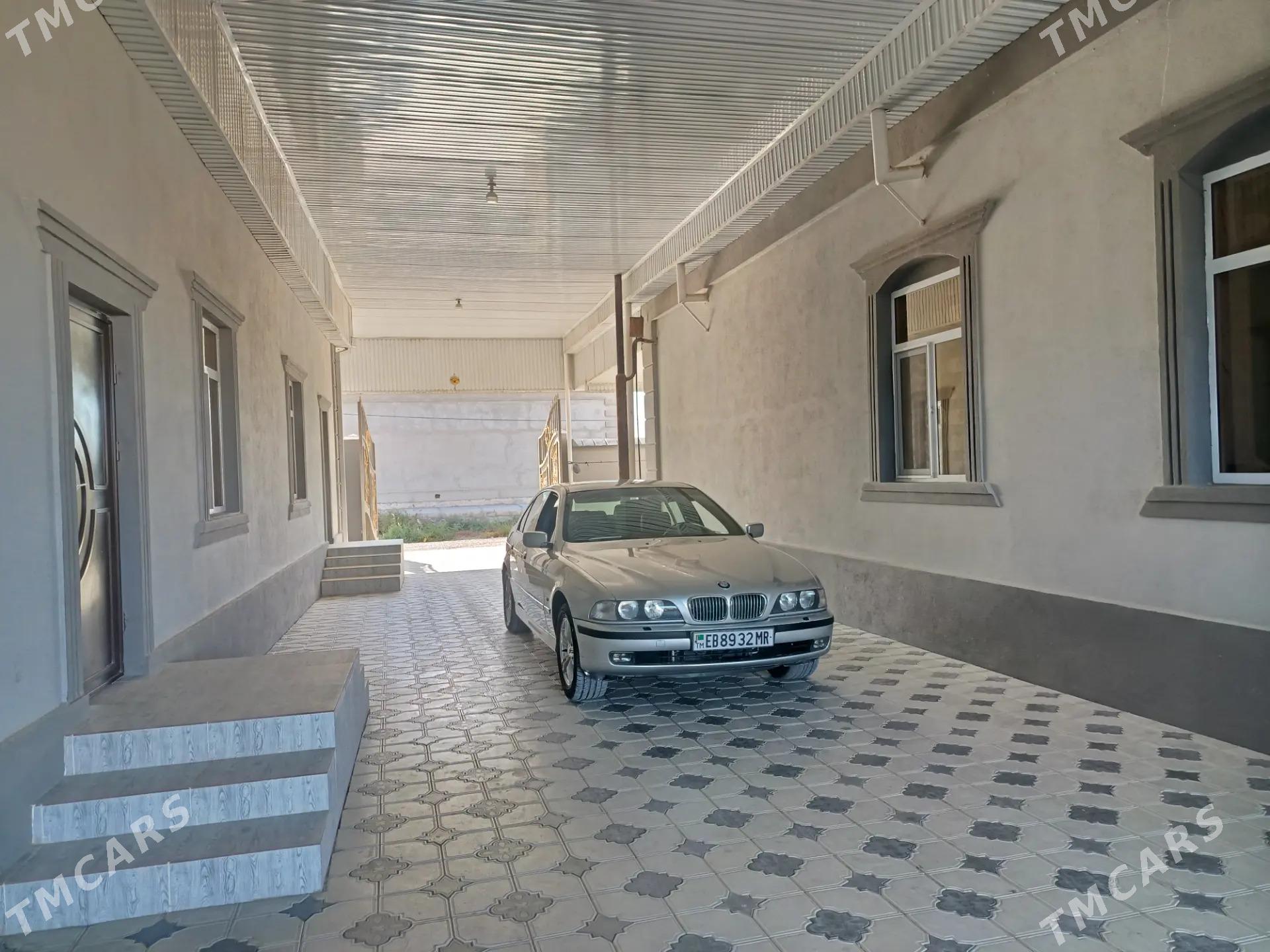 BMW 530 1998 - 125 000 TMT - Мары - img 1