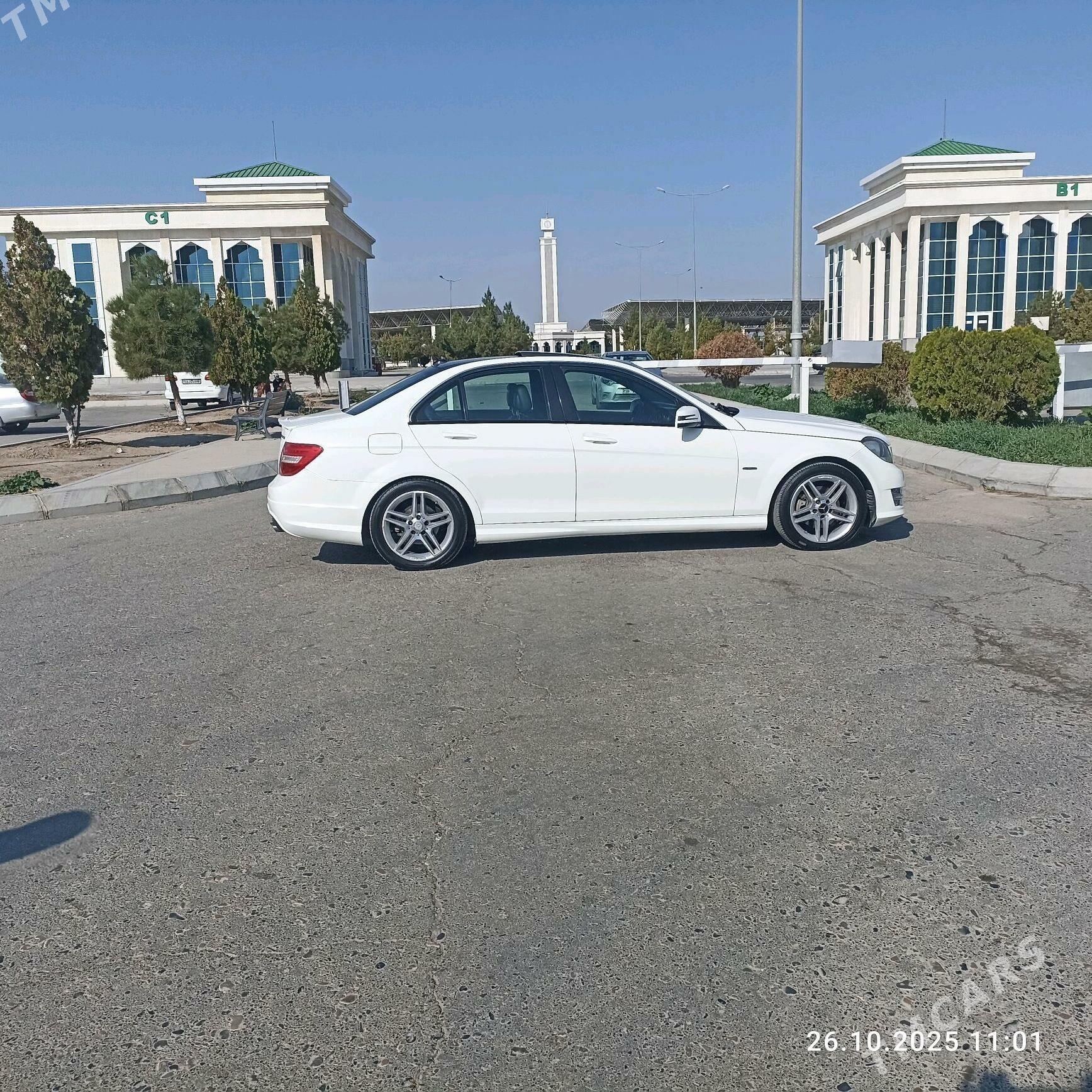 Mercedes-Benz C250 2012 - 170 000 TMT - Türkmenabat - img 5