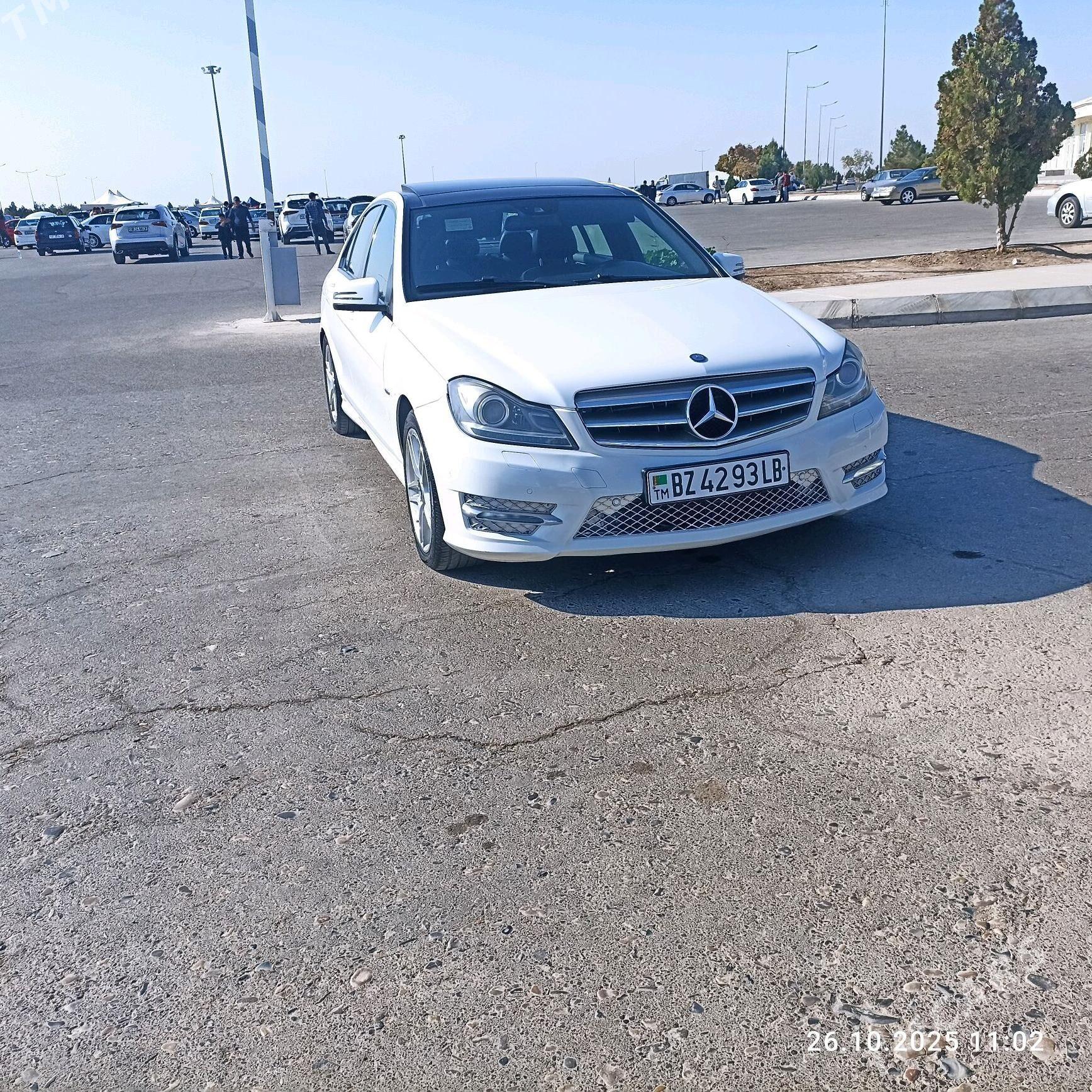 Mercedes-Benz C250 2012 - 170 000 TMT - Türkmenabat - img 3