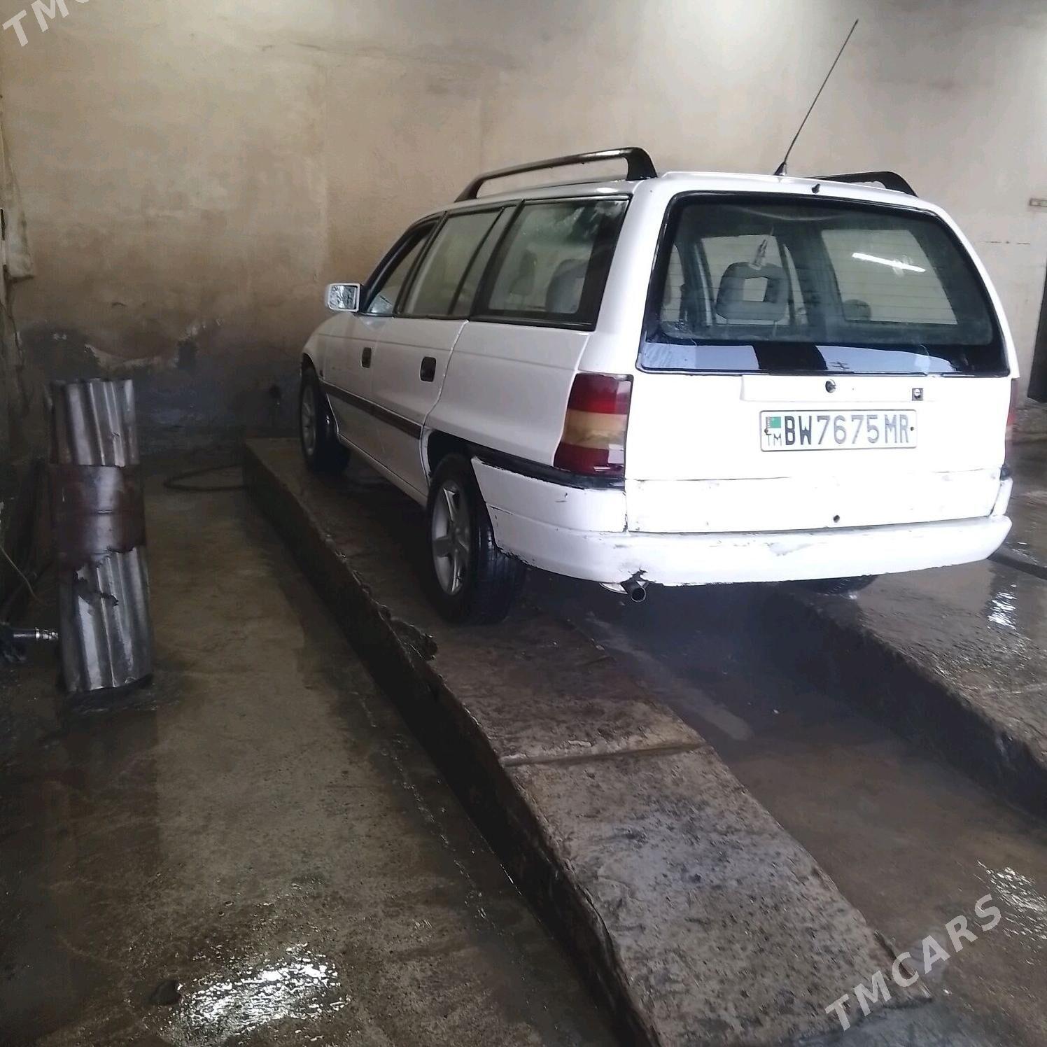 Opel Astra 1993 - 30 000 TMT - Векильбазар - img 3