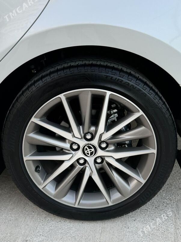 Toyota Camry 2023 - 645 000 TMT - Aşgabat - img 5