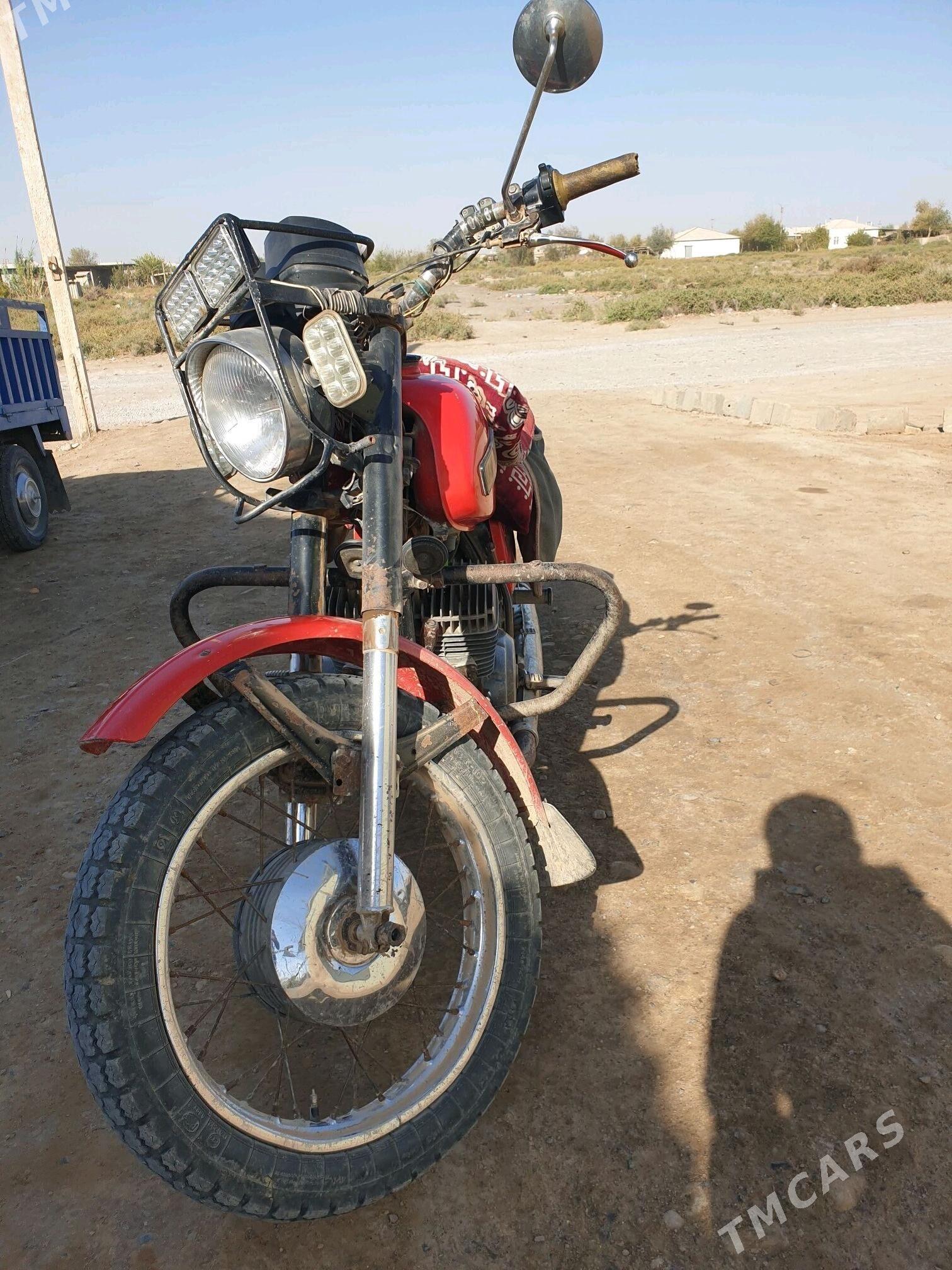 Iž Ýupiter 2015 - 10 000 TMT - Теджен - img 4