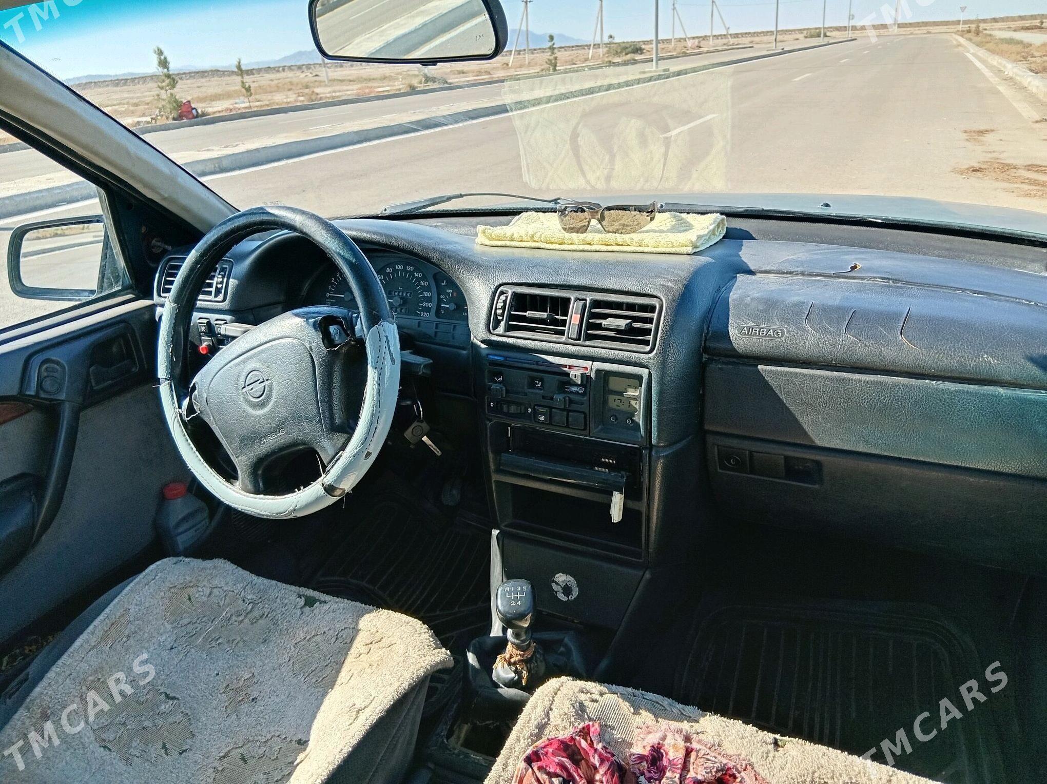 Opel Vectra 1994 - 30 000 TMT - Gyzylarbat - img 2