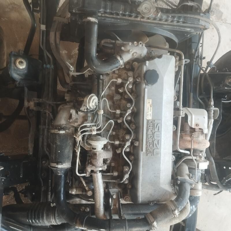 Isuzu Elf 2010 - 290 000 TMT - Ýolöten - img 4