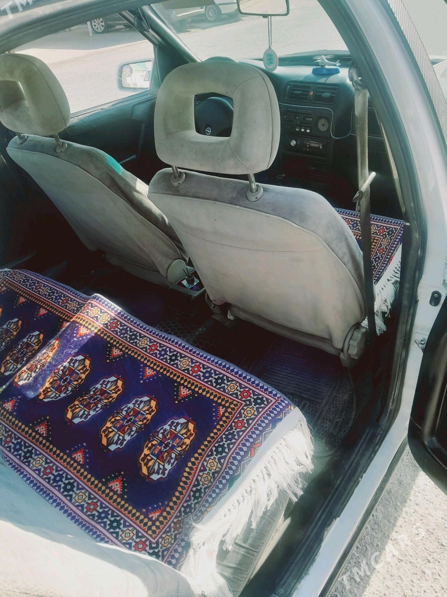 Opel Vectra 1989 - 35 000 TMT - Bäherden - img 5