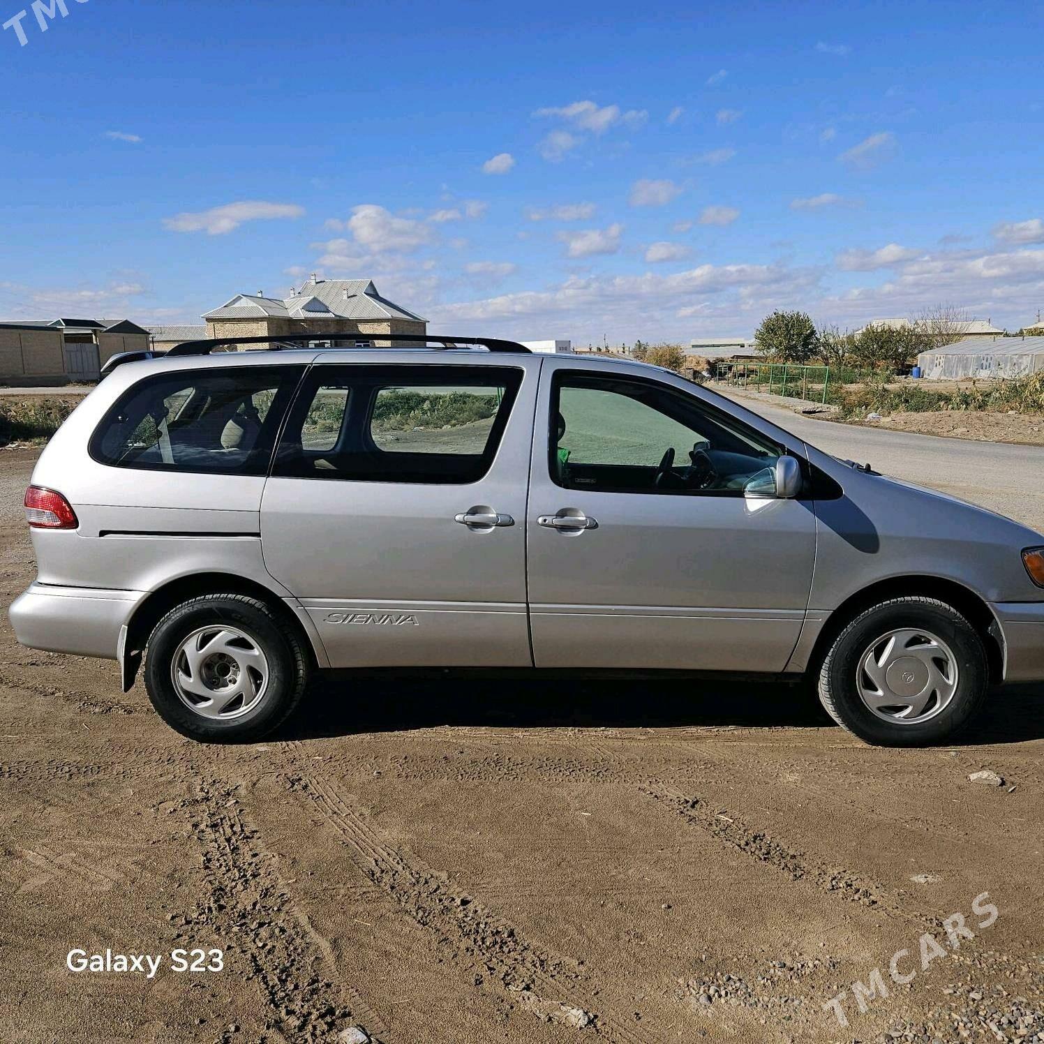 Toyota Sienna 2001 - 175 000 TMT - Mary - img 8