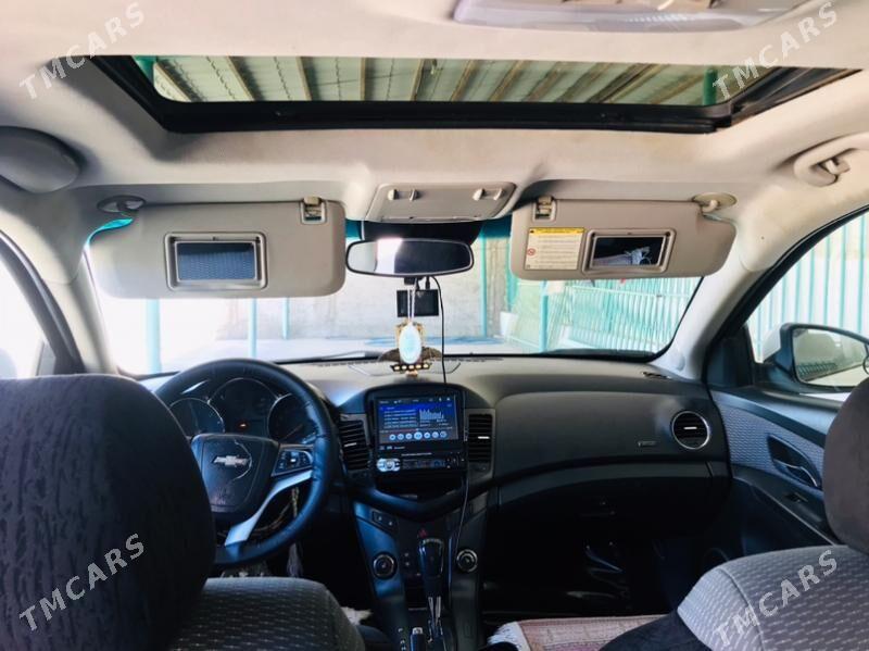 Chevrolet Cruze 2012 - 150 000 TMT - Тязе заман - img 9