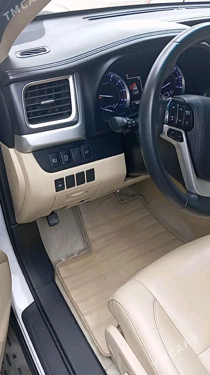 Toyota Highlander 2019 - 460 000 TMT - Türkmenbaşy etr. - img 5