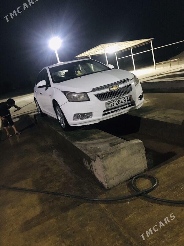 Chevrolet Cruze 2012 - 150 000 TMT - Тязе заман - img 6