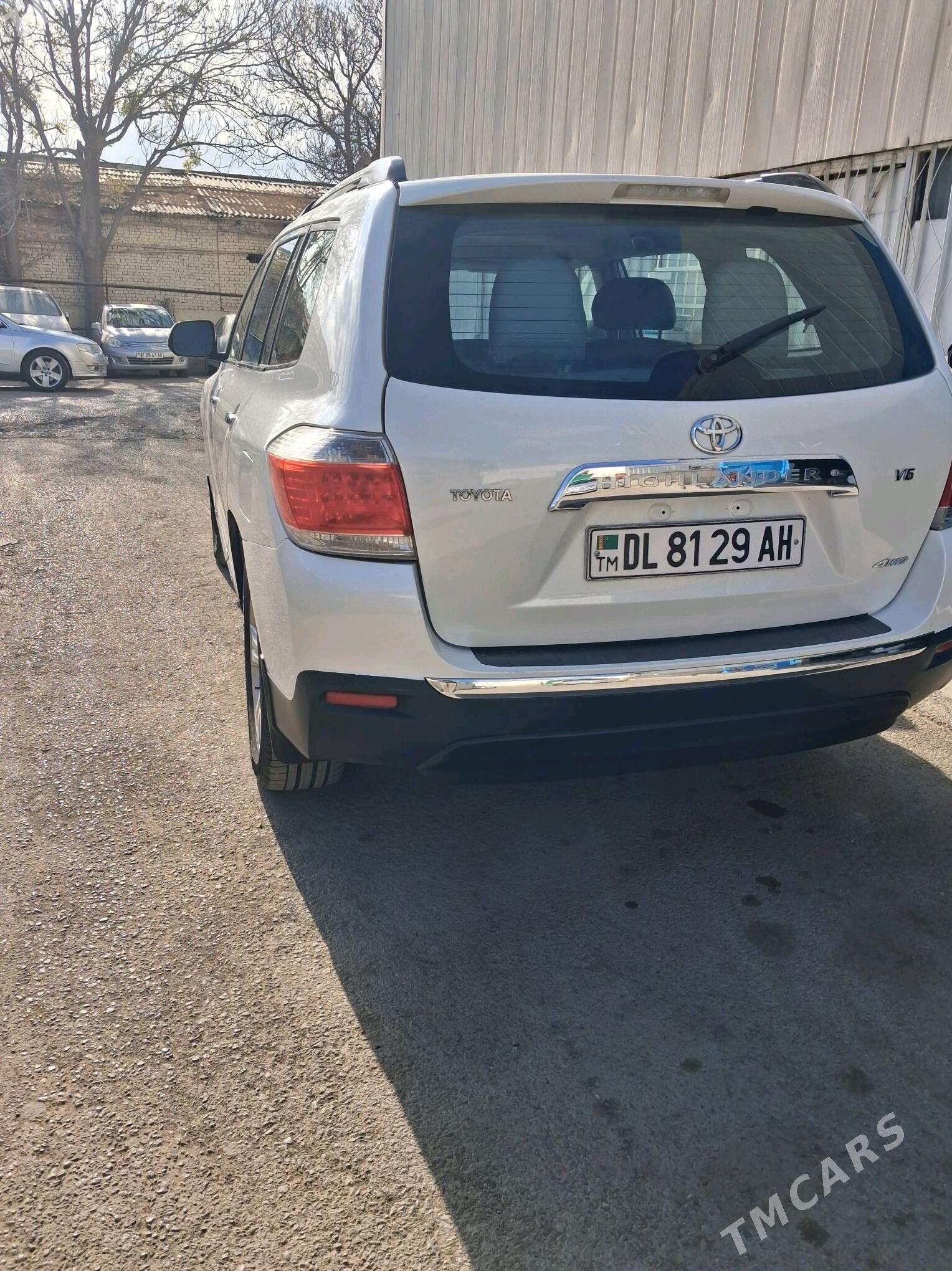 Toyota Highlander 2010 - 280 000 TMT - 6 mkr - img 3