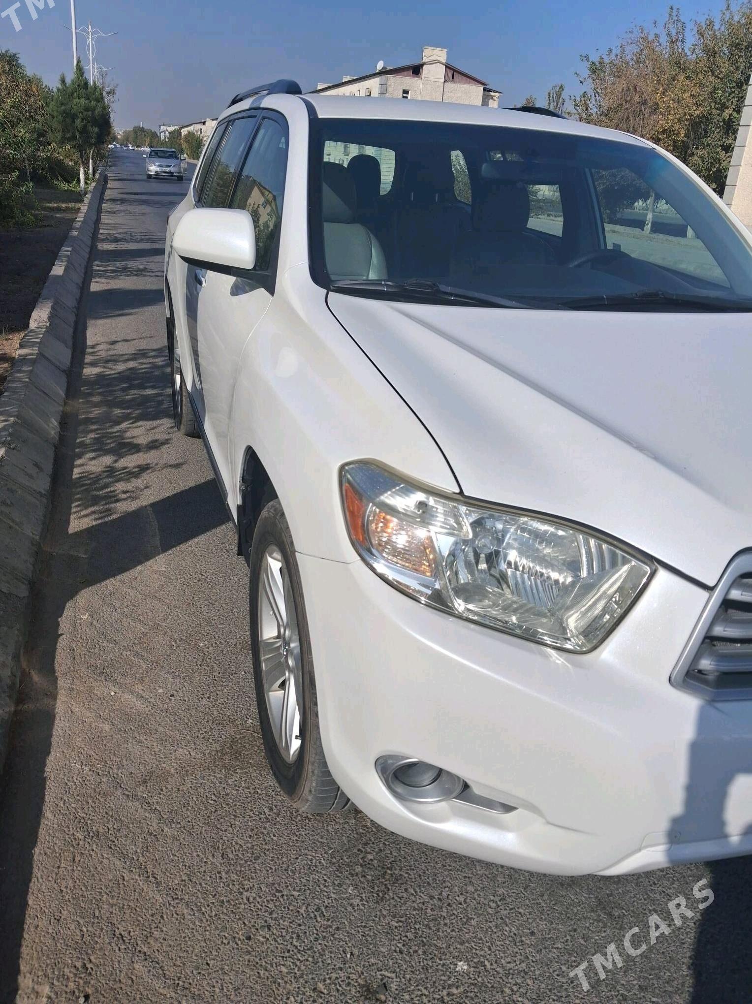 Toyota Highlander 2010 - 280 000 TMT - 6 mkr - img 5