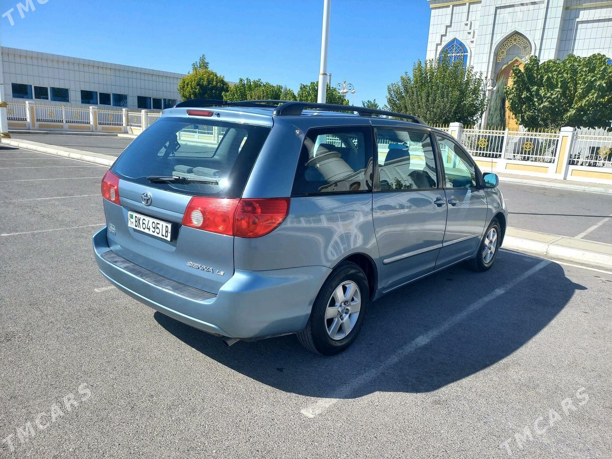 Toyota Sienna 2009 - 260 000 TMT - Туркменабат - img 1