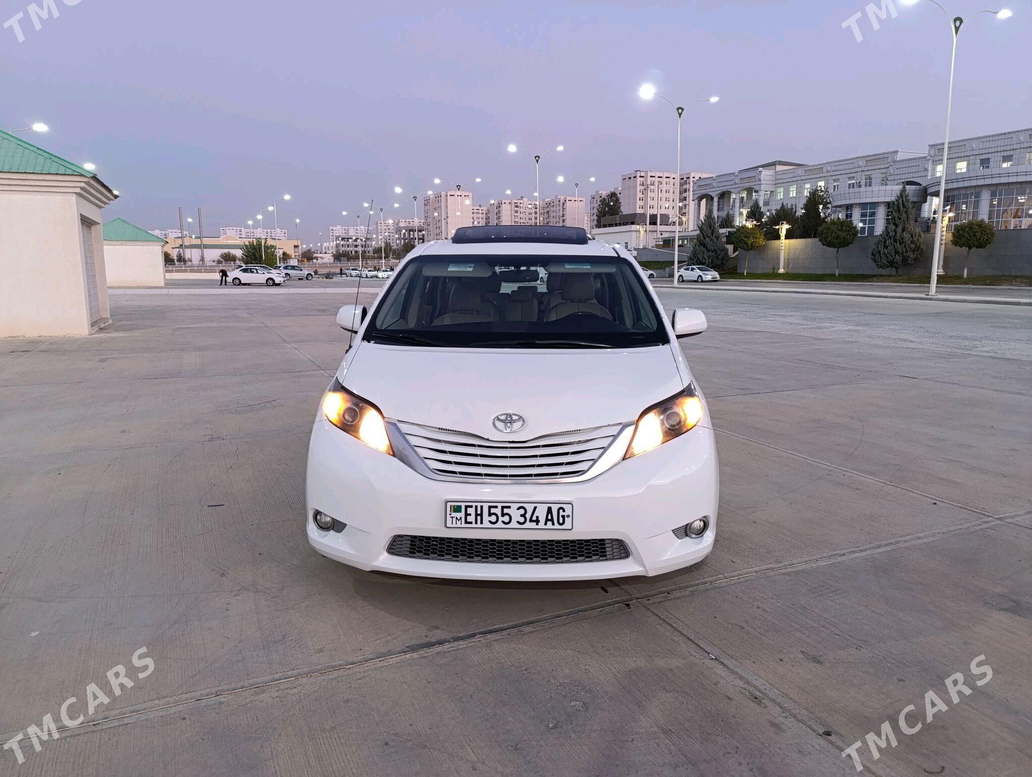 Toyota Sienna 2011 - 292 000 TMT - Ашхабад - img 6