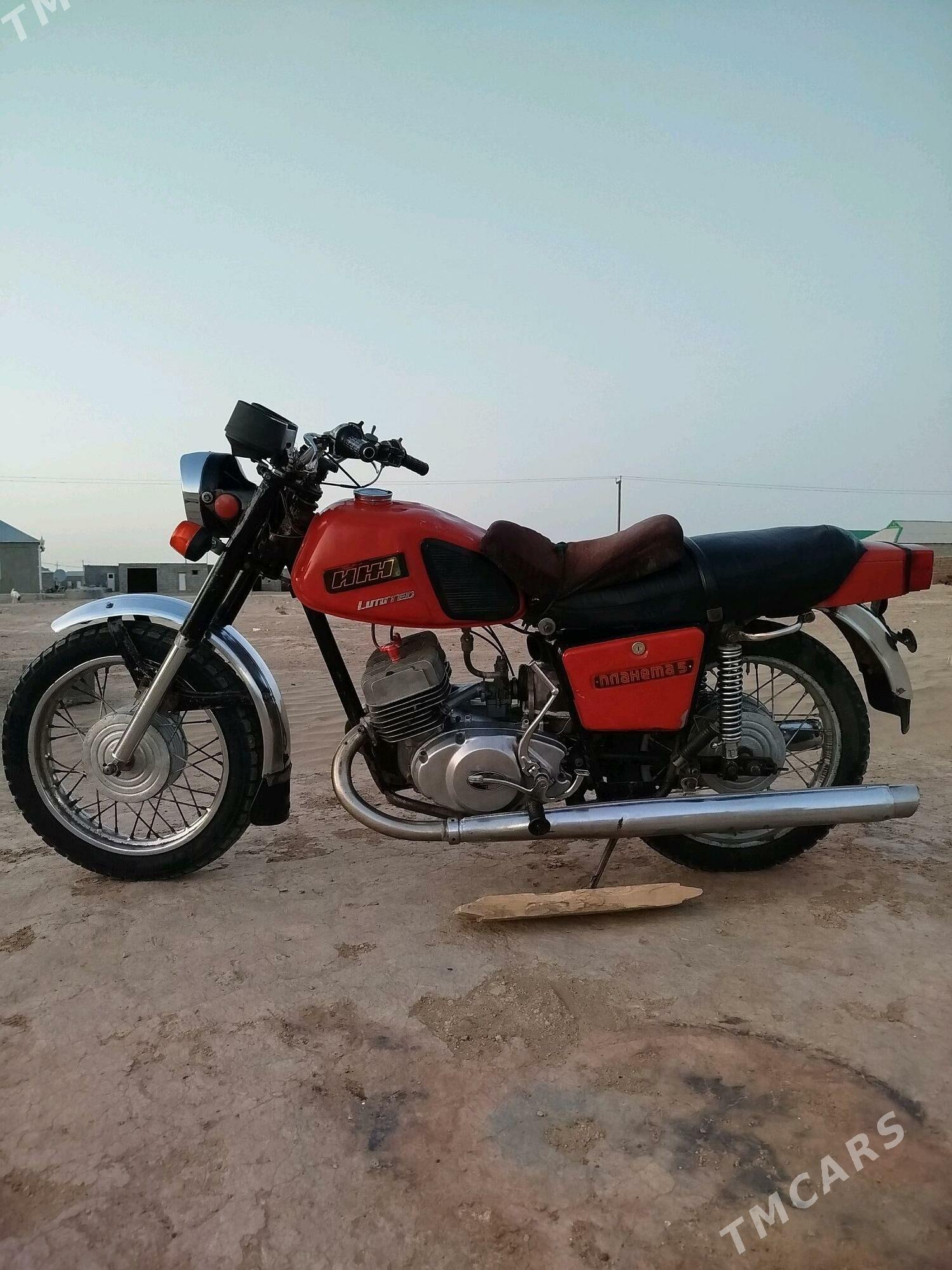 Iž Ýupiter 2005 - 16 000 TMT - Ак-Бугдайский этрап - img 1