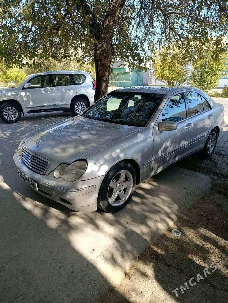 Mercedes-Benz C-Class 2002 - 90 000 TMT - Балканабат - img 4