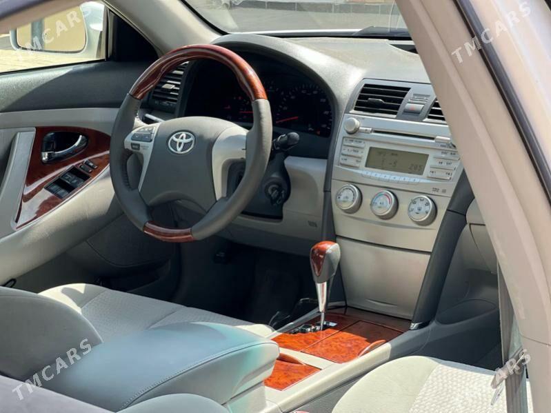 Toyota Camry 2010 - 200 000 TMT - Мары - img 2