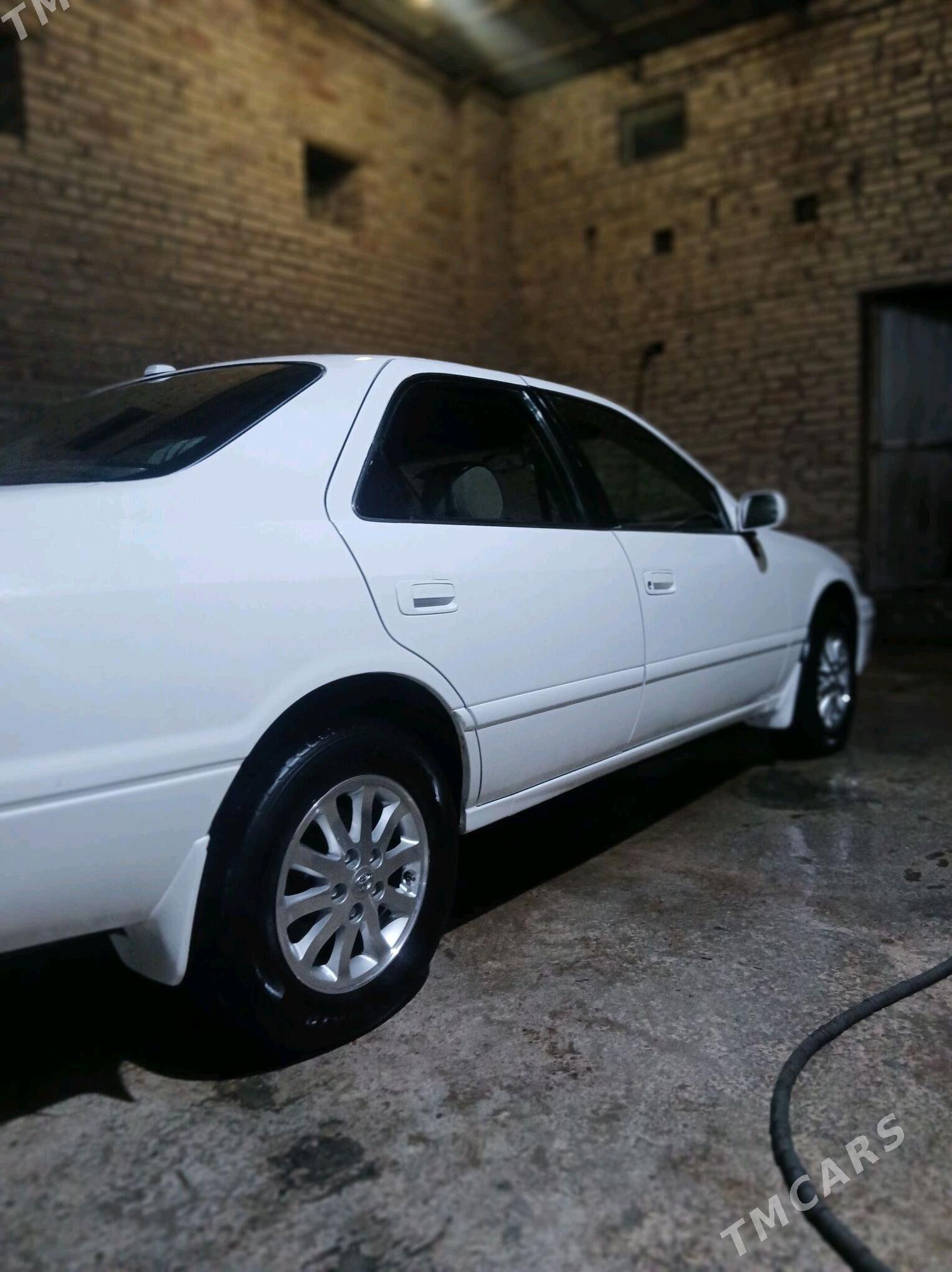 Toyota Camry 1999 - 160 000 TMT - Саят - img 3