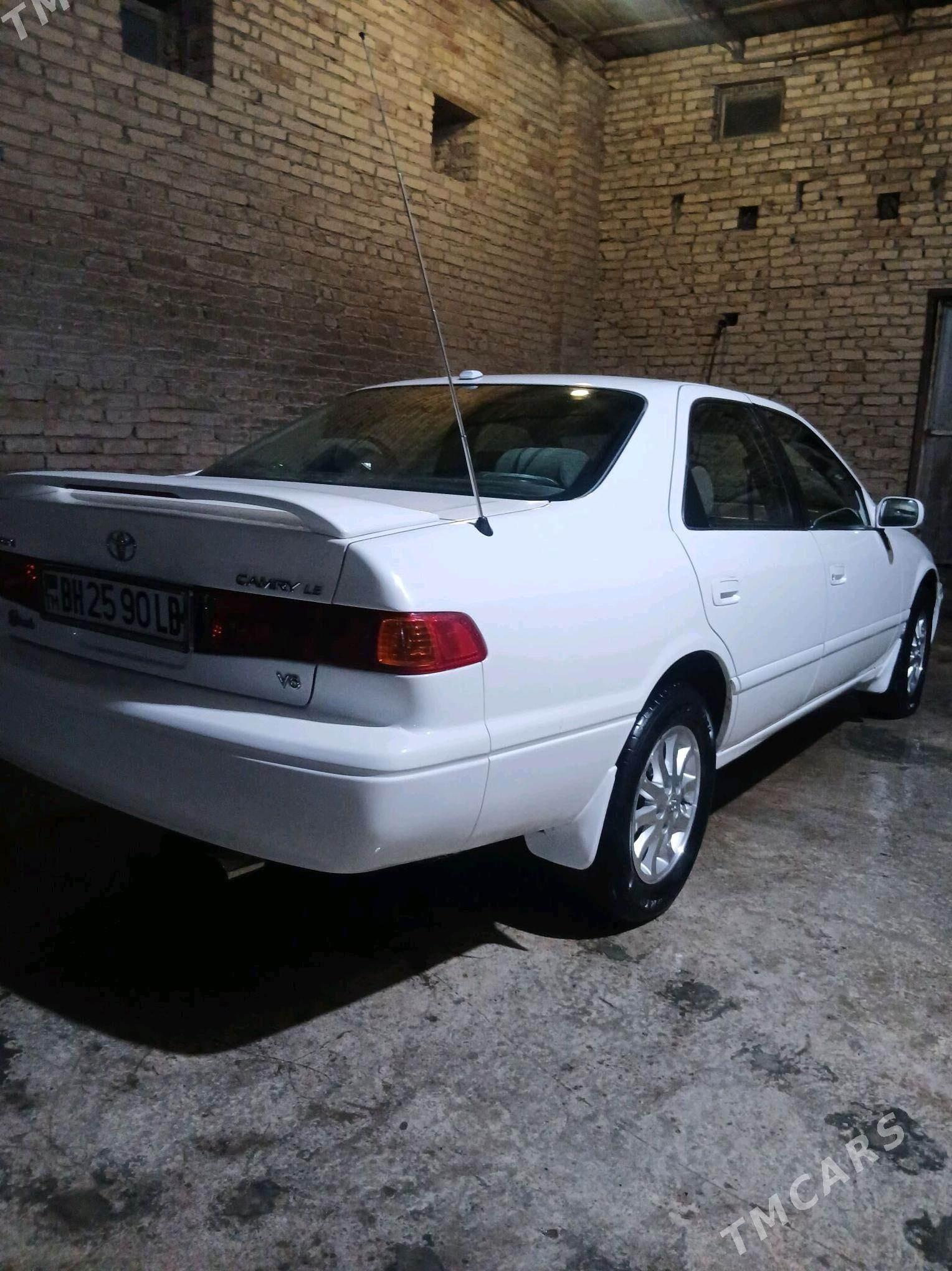 Toyota Camry 1999 - 160 000 TMT - Саят - img 2