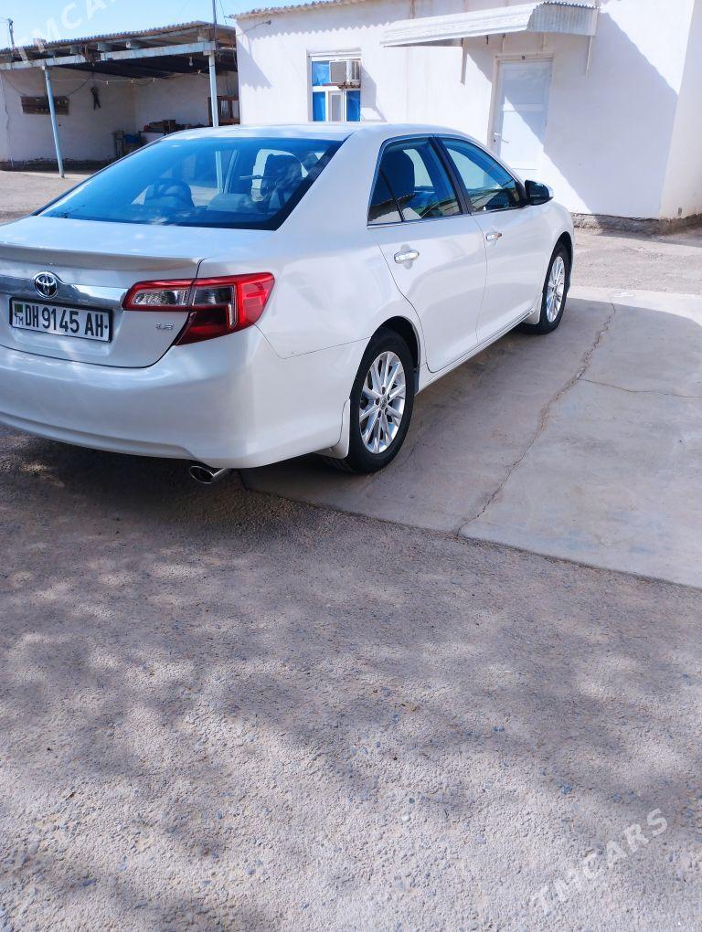 Toyota Camry 2012 - 220 000 TMT - Теджен - img 2