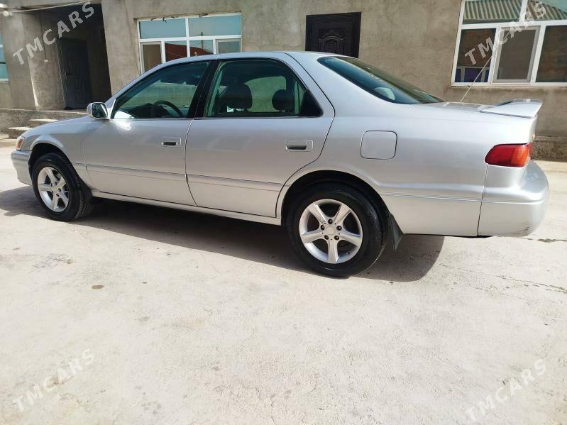 Toyota Camry 2000 - 145 000 TMT - Magdanly - img 8